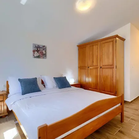Maslina By Interhome * Pavicini