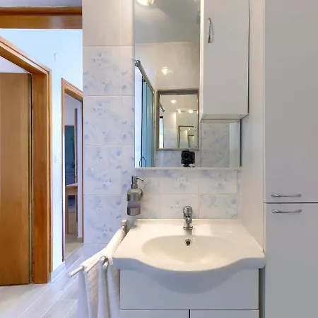 Holiday home Maslina By Interhome Pavicini