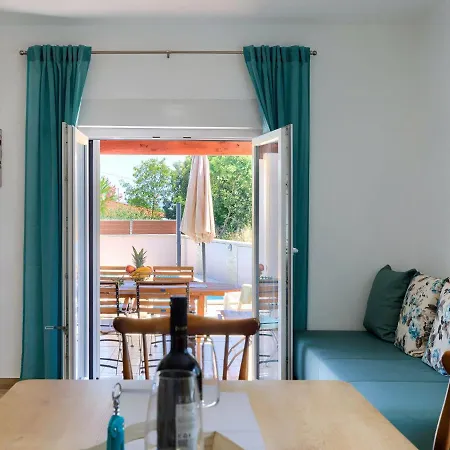 Maslina By Interhome * Pavicini